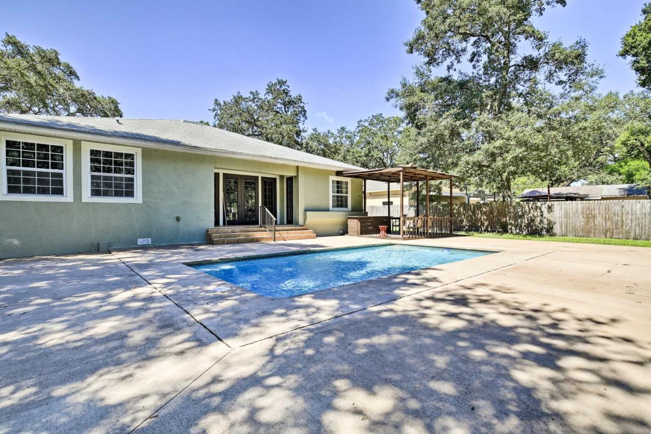 Вілла Tampa Oasis With Pool About 7 Mi To Busch Gardens! Екстер'єр фото